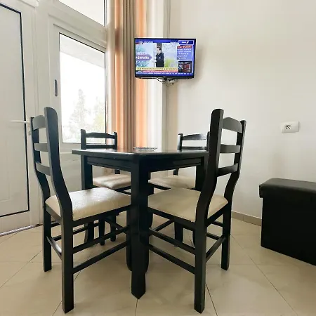 Chalet By The Sea Appartamento Golem (Tirana)